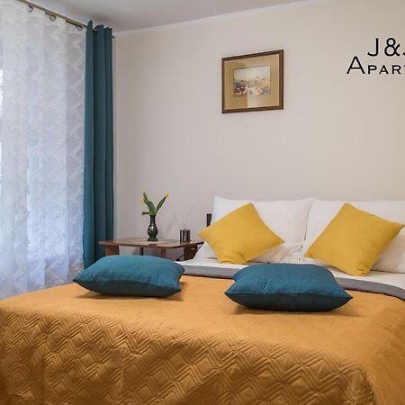 J&J Apartments, Szeroka 25 Apartament 13 Torun Bagian luar foto